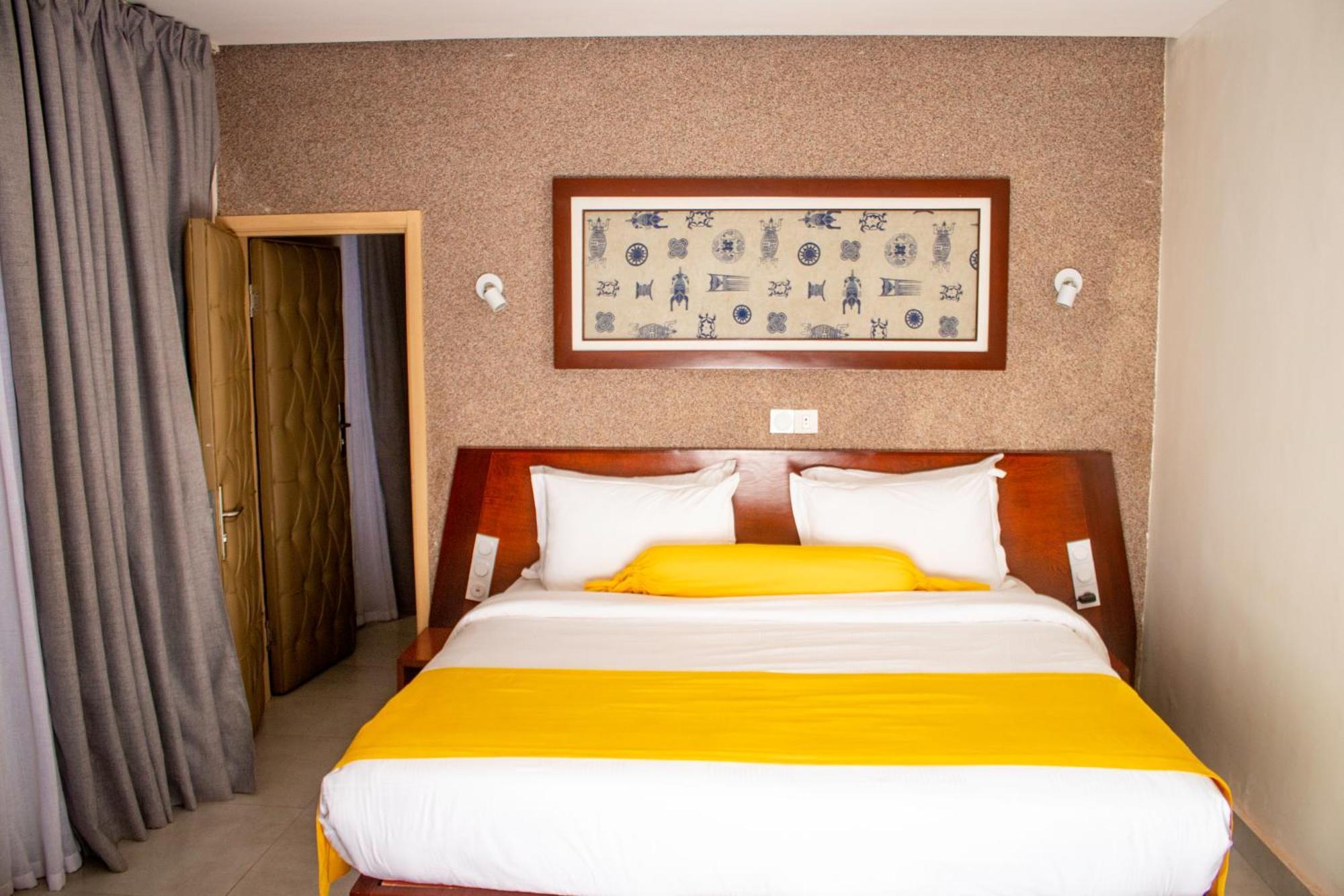 Enotel Beach Hotel San-Pédro Exteriör bild